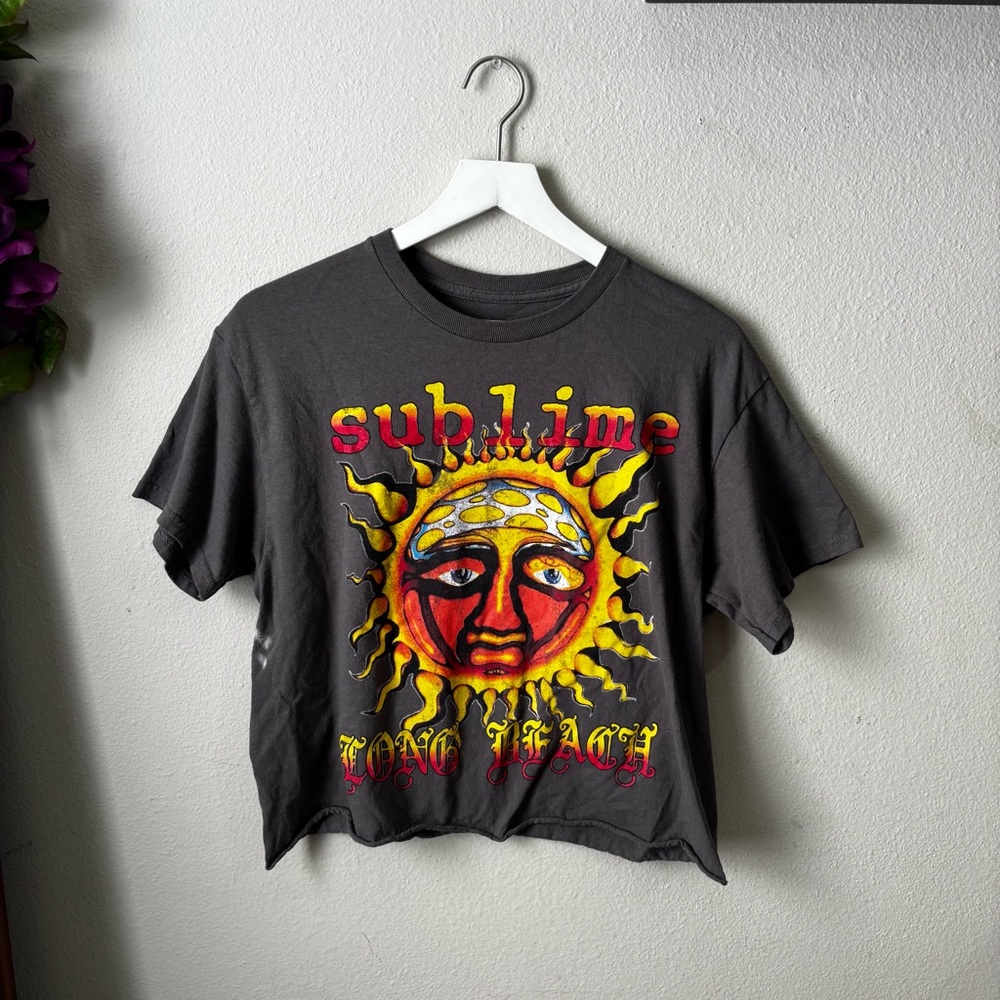 SUBLIME Cropped Short Sleeve Graphic Tee Women’s Size Medium